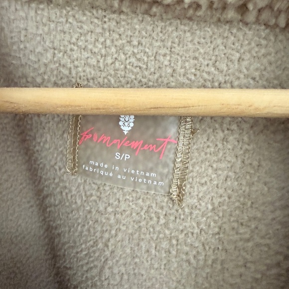 Free People Tan Fleece Hit the Slopes Pullover Jacket - Picture 2 of 7